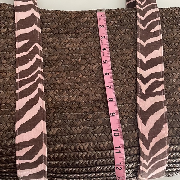 Brown straw pink/brown zebra print tote - Picture 5 of 5